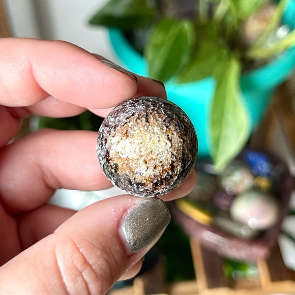 🌿Garden Quartz Lodolite Meditation Crystal Mini Sphere🌿 - Picture 4 of 4
